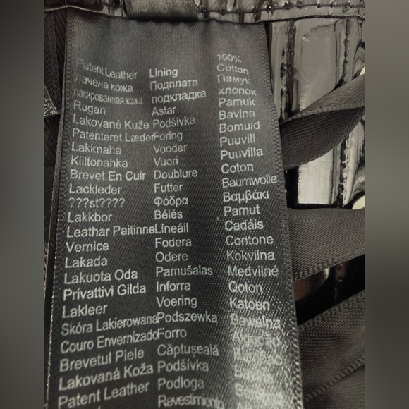 Daisy Corsets Top Drawer Steel Boned Black Patent
Plunge Neckline Corset, S,NWT - Picture 14 of 15